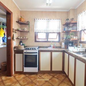 Apartamento com 123m², 3 dormitórios, 1 suíte, 1 vaga no Antares em Torres para Comprar