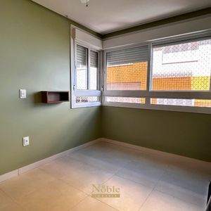 Apartamento com 101m², 2 dormitórios, 1 suíte, 2 vagas no Dom Raphael em Torres para Comprar