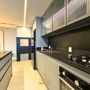 Apartamento com 50m², 1 dormitório, 1 suíte, 2 vagas no Maui Residencial em Torres para Comprar