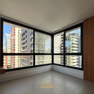 Apartamento com 98m², 2 dormitórios, 2 suítes, 2 vagas no Praça Quatro em Torres para Comprar