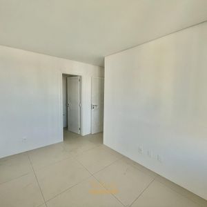 Apartamento com 79m², 2 dormitórios, 1 suíte, 1 vaga no Vesta em Torres para Comprar