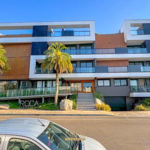 Cobertura com 149m², 2 dormitórios, 1 suíte, 1 vaga no Roca em Torres para Comprar