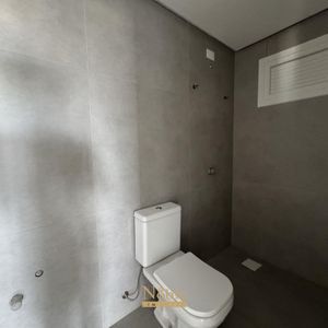 Apartamento com 102m², 3 dormitórios, 1 suíte, 2 vagas no Maui Residencial em Torres para Comprar