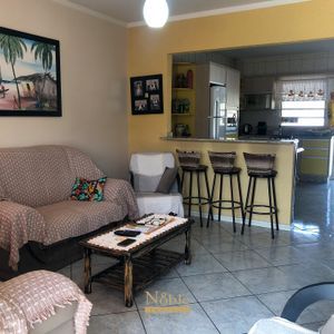 Casa com 180m², 5 dormitórios, 1 suíte, 2 vagas no bairro Praia da Cal em Torres para Comprar