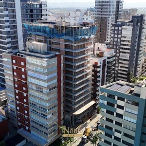 Apartamento com 122m², 3 dormitórios, 1 suíte, 2 vagas no Boreal em Torres para Comprar