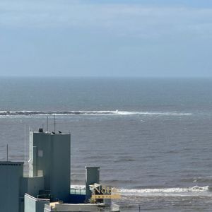 Apartamento com 108m², 3 dormitórios, 3 suítes, 2 vagas no Urban em Torres para Comprar