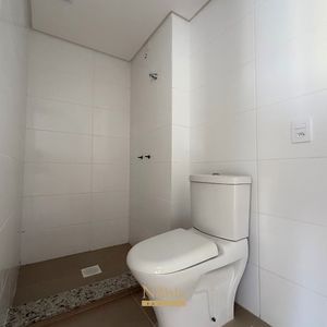 Apartamento com 78m², 2 dormitórios, 1 suíte, 1 vaga no San Pietro em Torres para Comprar
