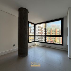 Apartamento com 98m², 2 dormitórios, 2 suítes, 1 vaga no Praça Quatro em Torres para Comprar