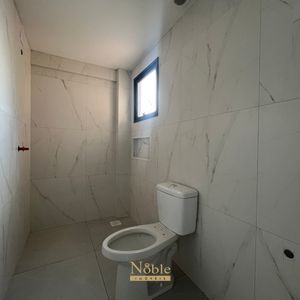 Apartamento com 72m², 2 dormitórios, 1 suíte, 1 vaga no Towers Trade Center em Torres para Comprar