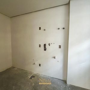 Apartamento com 165m², 3 dormitórios, 3 suítes, 2 vagas no Vanguard em Torres para Comprar