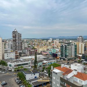 Apartamento com 89m², 2 dormitórios, 2 suítes, 1 vaga no Caparelli em Torres para Comprar