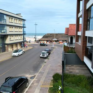 Apartamento com 78m², 2 dormitórios, 1 suíte, 2 vagas no Residencial DI Capri em Torres para Comprar