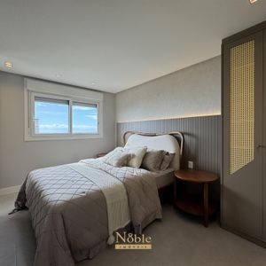 Apartamento com 90m², 2 dormitórios, 2 suítes, 2 vagas no Maui Residencial em Torres para Comprar