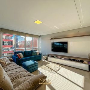 Apartamento com 124m², 3 dormitórios, 3 suítes, 2 vagas no Lê Classic em Torres para Comprar