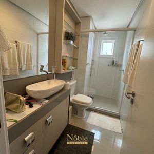 Apartamento com 130m², 3 dormitórios, 1 suíte, 2 vagas no Caravaggio em Torres para Comprar