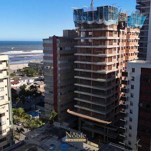 Apartamento com 122m², 3 dormitórios, 1 suíte, 2 vagas no Boreal em Torres para Comprar