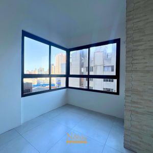 Apartamento com 72m², 2 dormitórios, 1 suíte, 1 vaga no Towers Trade Center em Torres para Comprar