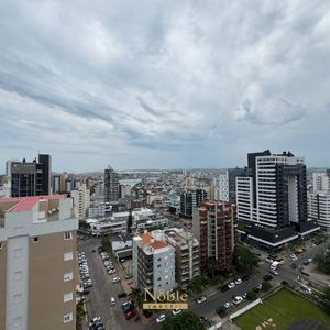 Apartamento com 102m², 3 dormitórios, 1 suíte, 2 vagas no Maui Residencial em Torres para Comprar