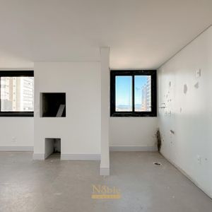 Apartamento com 78m², 2 dormitórios, 1 suíte, 1 vaga no Vista Mare em Torres para Comprar