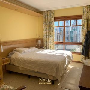 Apartamento com 180m², 3 dormitórios, 1 suíte, 2 vagas no Debret em Torres para Comprar