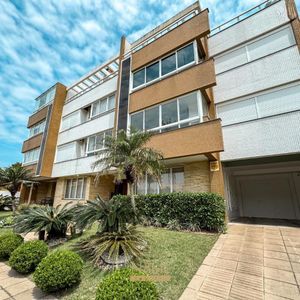 Apartamento com 255m², 3 dormitórios, 1 suíte, 2 vagas no Riviere em Torres para Comprar