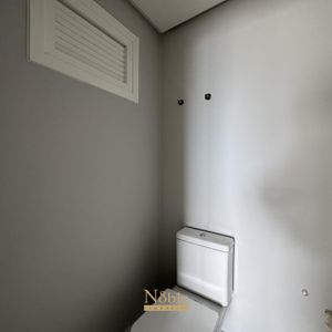 Apartamento com 90m², 2 dormitórios, 2 suítes, 2 vagas no Maui Residencial em Torres para Comprar