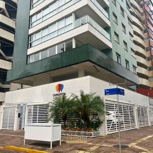 Apartamento com 126m², 3 dormitórios, 1 suíte, 2 vagas no Capadócia em Torres para Comprar