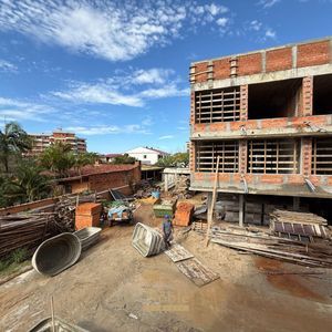 Studio com 34m², 1 dormitório, 1 suíte, 1 vaga no Florença em Torres para Comprar