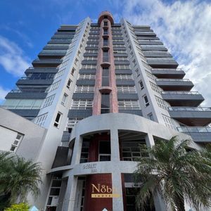 Apartamento com 180m², 3 dormitórios, 1 suíte, 2 vagas no Debret em Torres para Comprar