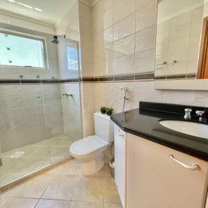 Apartamento com 98m², 3 dormitórios, 1 suíte, 1 vaga no Mar de Flores em Torres para Comprar