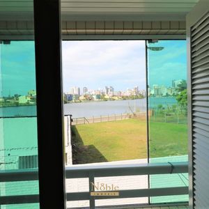 Apartamento com 53m², 2 dormitórios, 1 vaga no Condomínio Justo em Torres para Comprar