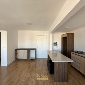 Apartamento com 80m², 2 dormitórios, 1 suíte, 1 vaga no Trade Center em Torres para Comprar