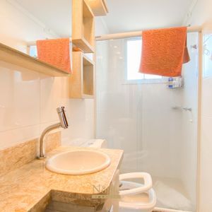 Apartamento com 95m², 3 dormitórios, 1 suíte, 2 vagas no Riverside em Torres para Comprar