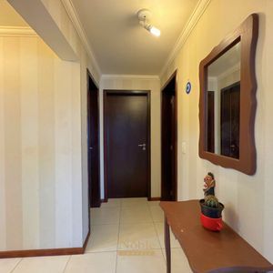 Apartamento com 91m², 2 dormitórios, 1 suíte, 1 vaga no Ed. Fenix Center em Torres para Comprar