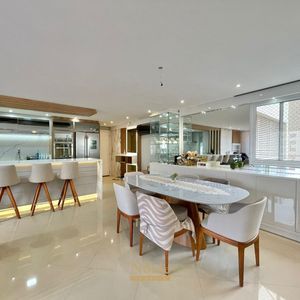 Apartamento com 120m², 3 dormitórios, 1 suíte, 2 vagas no Michelângelo em Torres para Comprar