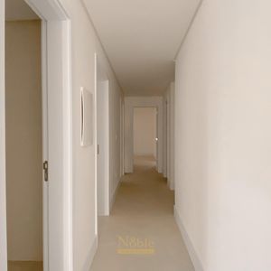 Apartamento com 130m², 3 dormitórios, 1 suíte, 2 vagas no Monterrey em Torres para Comprar