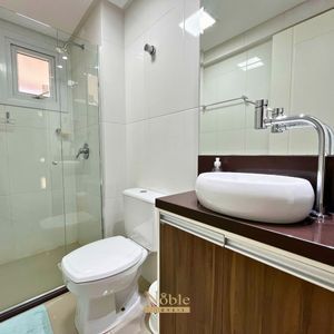 Apartamento com 77m², 2 dormitórios, 1 suíte, 1 vaga no Piazza em Torres para Comprar