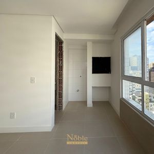 Apartamento com 78m², 2 dormitórios, 1 suíte, 1 vaga no San Pietro em Torres para Comprar