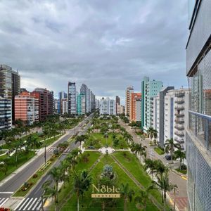 Apartamento com 180m², 3 dormitórios, 1 suíte, 2 vagas no Debret em Torres para Comprar