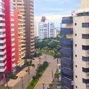 Apartamento com 135m², 3 dormitórios, 3 suítes, 2 vagas no Montalcino em Torres para Comprar