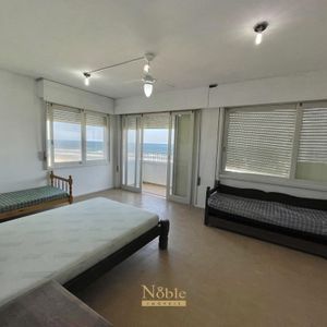 Apartamento com 236m², 4 dormitórios, 1 suíte, 1 vaga no Panorama em Torres para Comprar