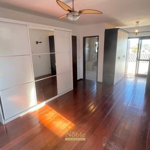 Apartamento com 140m², 3 dormitórios, 1 suíte, 1 vaga no Edificio Clezar em Torres para Comprar