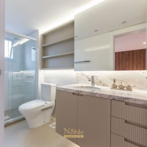 Apartamento com 109m², 3 dormitórios, 1 suíte, 2 vagas no San Pietro em Torres para Comprar