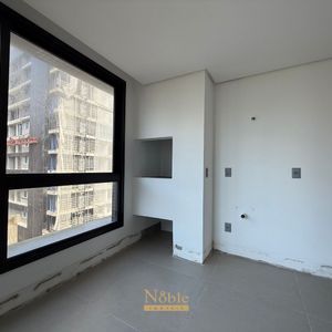 Apartamento com 98m², 2 dormitórios, 2 suítes, 1 vaga no Praça Quatro em Torres para Comprar