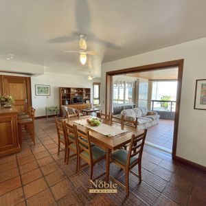 Apartamento com 186m², 3 dormitórios, 1 suíte, 2 vagas no Debret em Torres para Comprar