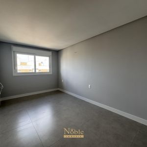 Apartamento com 77m², 2 dormitórios, 1 suíte, 2 vagas no Maui Residencial em Torres para Comprar