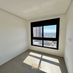Apartamento com 78m², 2 dormitórios, 2 suítes, 1 vaga no Rosa dos Ventos em Torres para Comprar