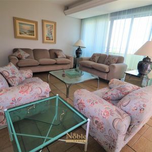 Apartamento com 263m², 4 dormitórios, 4 suítes, 4 vagas no Neptuno em Torres para Comprar