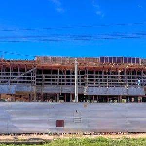 Apartamento com 79m², 2 dormitórios, 1 suíte, 1 vaga no Florença em Torres para Comprar