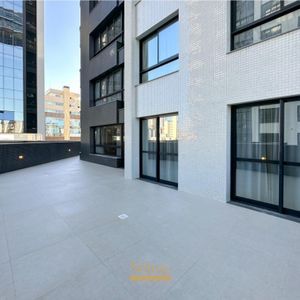 Apartamento com 167m², 2 dormitórios, 1 suíte, 1 vaga no Vesta em Torres para Comprar